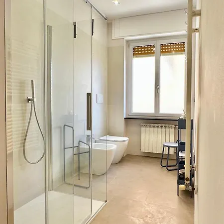 Hostdomus - Ca' Romana Apartament Spotorno