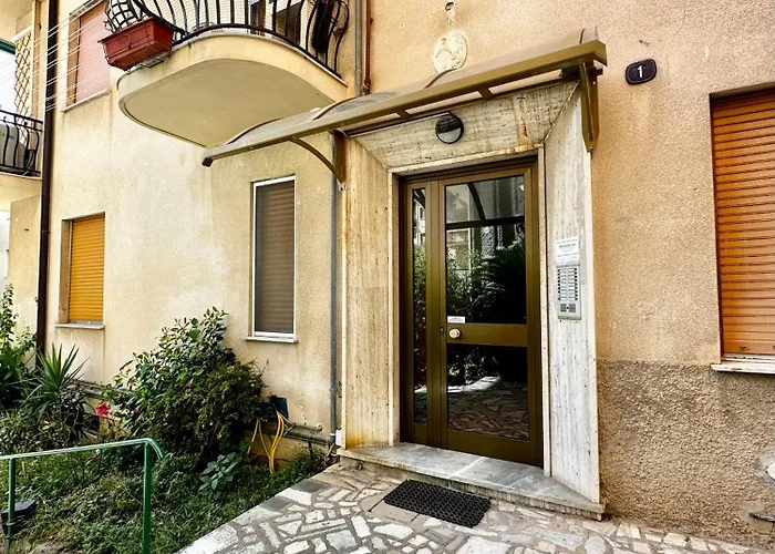 Apartamento Hostdomus - Ca' Romana Spotorno